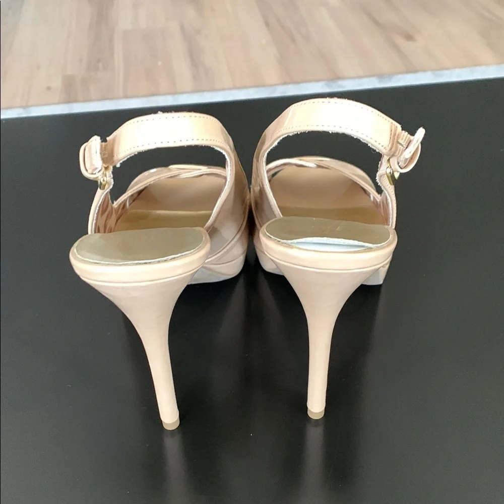 Elegant Nude Slingback Heels - Picture 3 of 6
